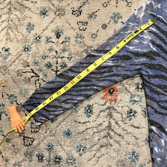 Beautiful Blue, White, Black & Silver Metallic Zebra Stripes Cardigan - Picture 9 of 14